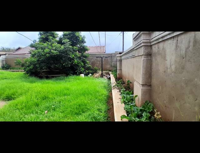 4 BEDROOM HOUSE FOR SALE IN IBAZELO